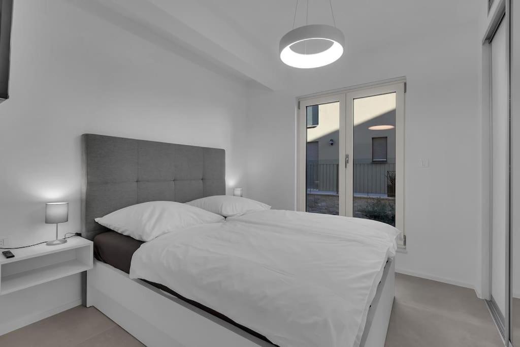 Apartman Delux With Private Pool - Makarska Exklusiv Tučepi Exteriér fotografie