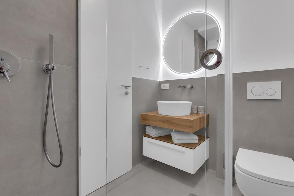 Apartman Delux With Private Pool - Makarska Exklusiv Tučepi Exteriér fotografie